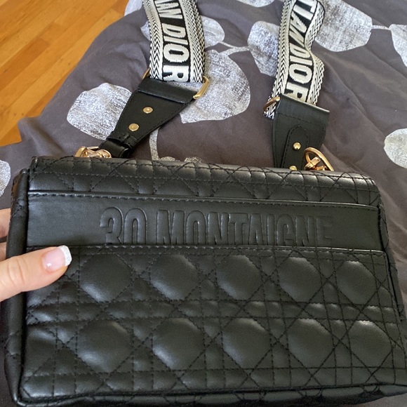 Real leather, condition-new. Comes with dust bag - Picture 5 of 5